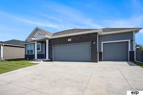 7845 Patrick Avenue, Lincoln, NE 68516
