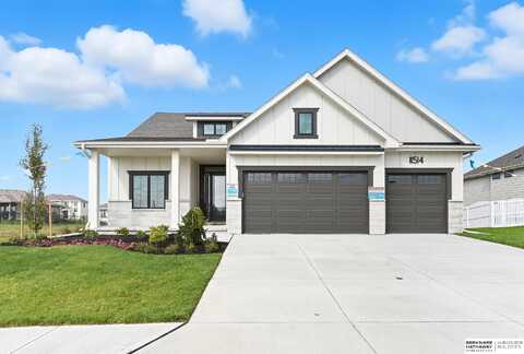 11514 S 114th Avenue, Papillion, NE 68046