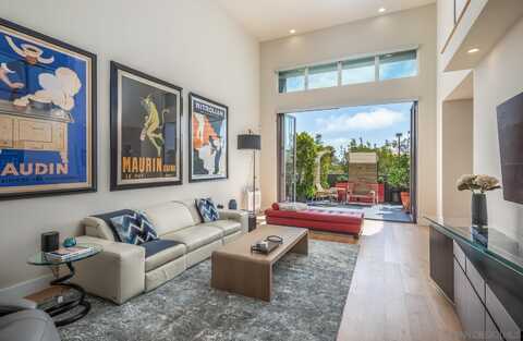 2687 State Street, Carlsbad, CA 92008