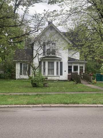 304 E Henry Street, Saline, MI 48176