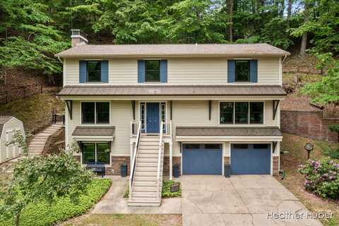 401 Stickney Ridge Road, Grand Haven, MI 49417
