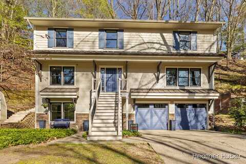 401 Stickney Ridge Road, Grand Haven, MI 49417