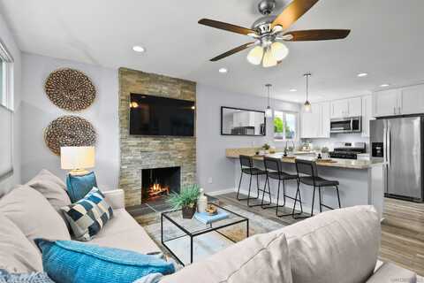 3634 Morlan, San Diego, CA 92117