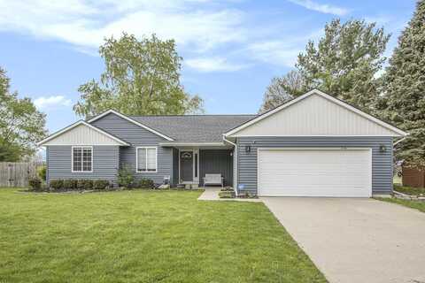 170 Country Club Boulevard, Plainwell, MI 49080