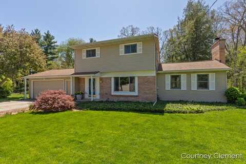 4775 Brookgate Drive NW, Comstock Park, MI 49321