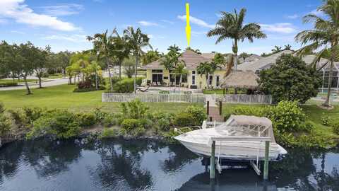 660 SW Yacht Basin Way, Stuart, FL 34997