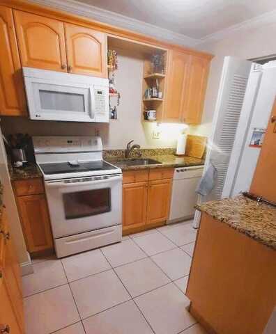 15461 Lakes Of Delray Boulevard E, Delray Beach, FL 33484
