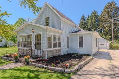412 Wilkinson Street, Chelsea, MI 48118