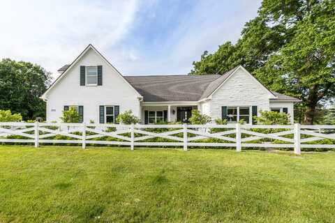 3823 Green Hills Drive, Pinckney, MI 48169