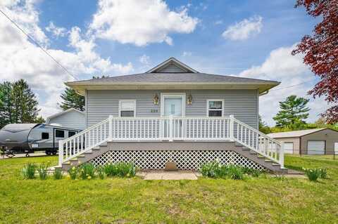 220 S Berrien Street, New Buffalo, MI 49117