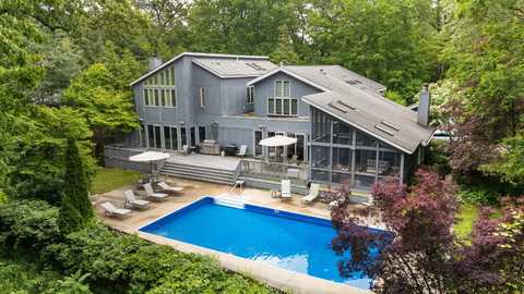 50102 Alpine Boulevard, New Buffalo, MI 49117