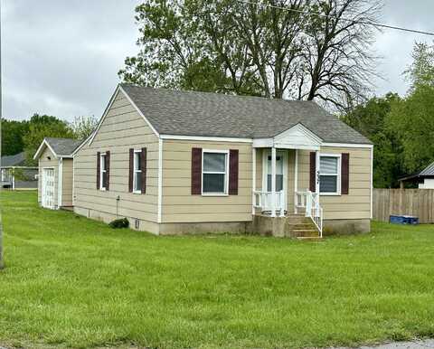 537 S Walnut Street, Marshfield, MO 65706