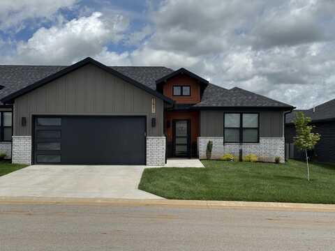 5955 S Farm Rd 163, Springfield, MO 65810