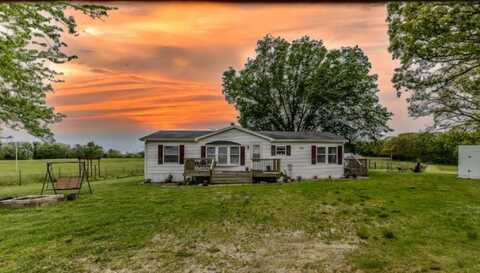 27 State Road W, Elkland, MO 65644