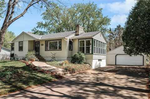 8713 Lincoln Street NE, Blaine, MN 55434