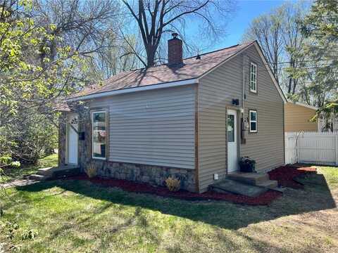 1323 M Street NE, Brainerd, MN 56401