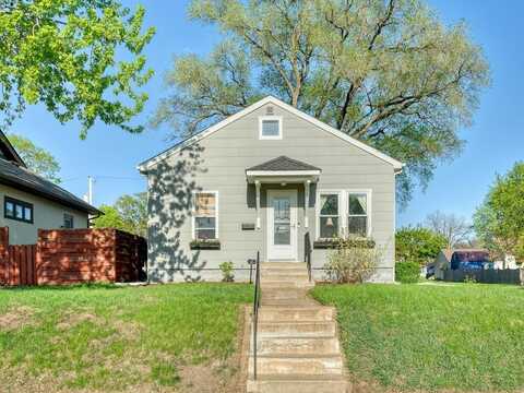 3800 Quail Avenue N, Robbinsdale, MN 55422