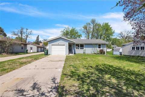95 Mcleod Avenue NE, Hutchinson, MN 55350