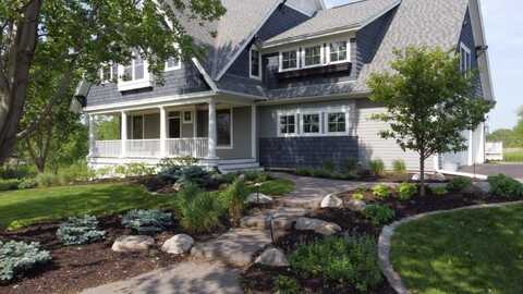 2039 Morgan Avenue N, Lakeland, MN 55082