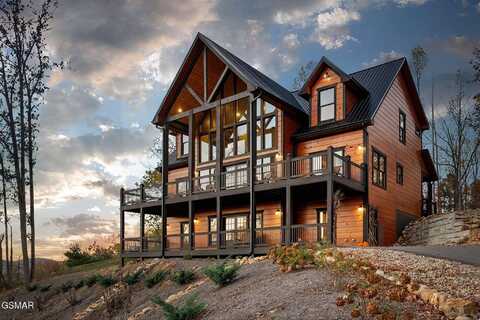 2229 Legend Drive, Sevierville, TN 37876