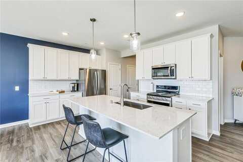 9541 4th Street N, Lake Elmo, MN 55042