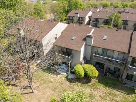 1811 Spruce Hills Dr, Glen Gardner, NJ 08826