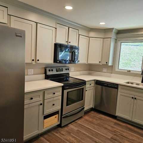 149 Halsey Rd, Hampton, NJ 07860