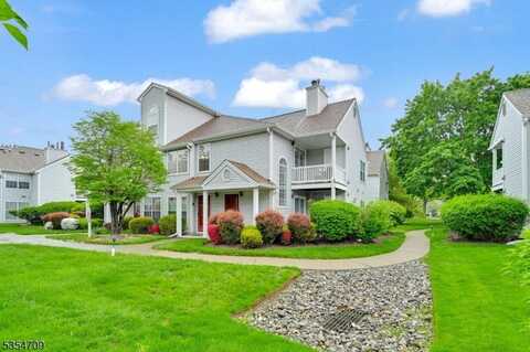 174 Harvest Ln, Lincoln Park, NJ 07035
