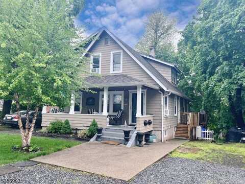 482 Louisa Ave, Wyckoff, NJ 07481