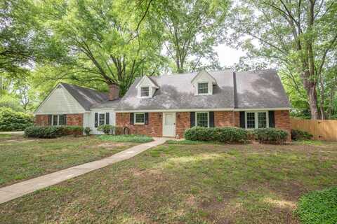 200 Colonial Circle, Starkville, MS 39759