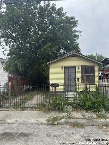 504 Albert, San Antonio, TX 78207
