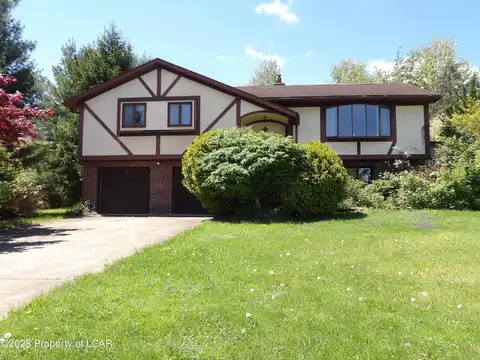 4 Kings Court, Nanticoke, PA 18634