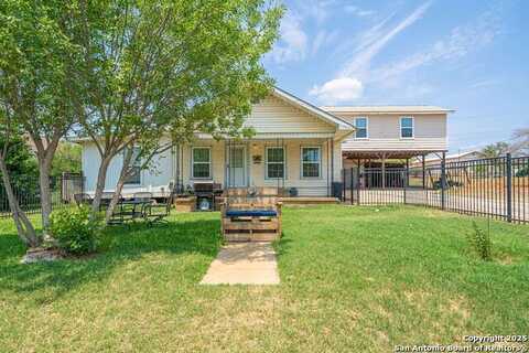 1004 Leona, Cotulla, TX 78014