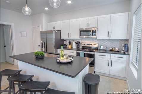1022 Delaware St, San Antonio, TX 78210
