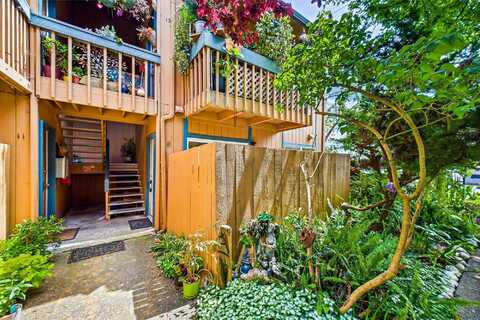 1080 8th, Apt 12 Street, Arcata, CA 95521