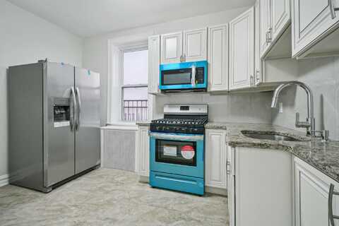 8508 KENNEDY BLVD, North Bergen, NJ 07047