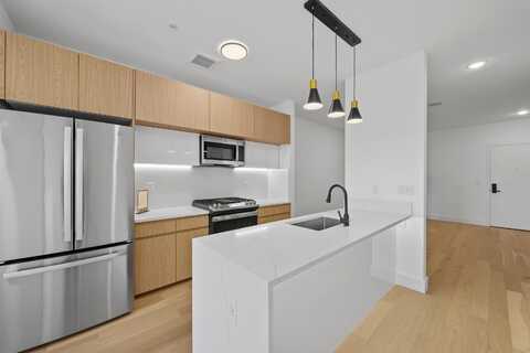 649 38TH ST, Union City, NJ 07087