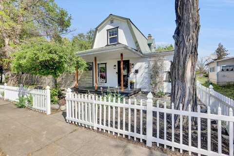 2709 E Sharp Ave, Spokane, WA 99202