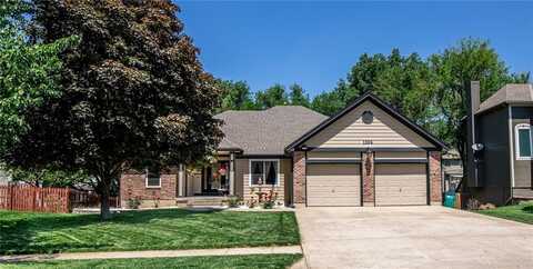 1104 N 2nd Street East Street, Louisburg, KS 66053