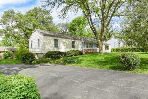 6136 Ballentine Avenue, Shawnee, KS 66203