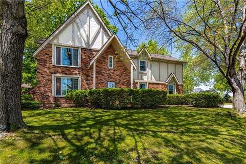 4616 NW Bramble Trail, Lees Summit, MO 64064