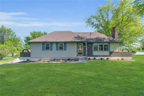 7 Lakevue Drive, Gower, MO 64454