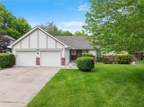 1014 SE 4th Terrace, Lees Summit, MO 64063