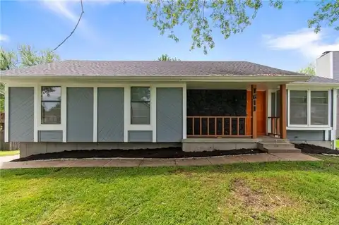 1611 SE 2nd Terrace, Lees Summit, MO 64063