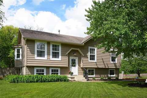 1124 NE Birchwood Drive, Lees Summit, MO 64086
