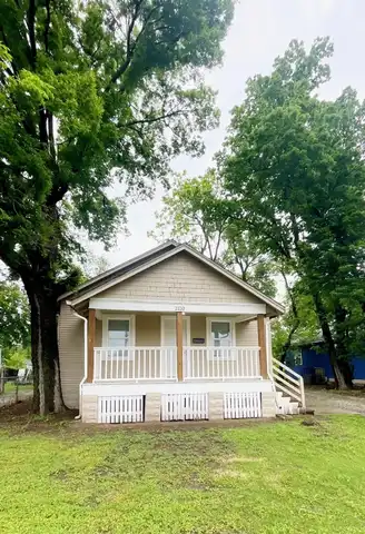 1110 N GROVE AVE, Wichita, KS 67214