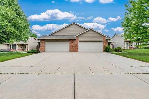 418 W Summit Ave, Augusta, KS 67010