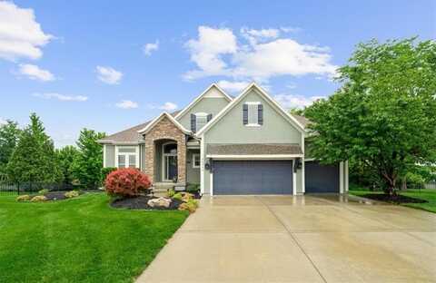 24044 W 121ST Terrace, Olathe, KS 66061