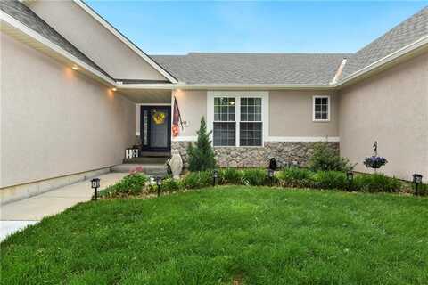 1952 Kensington Drive, Leavenworth, KS 66048
