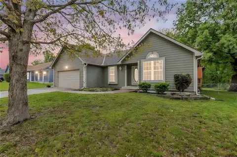 703 Oakwood Street, Harrisonville, MO 64701